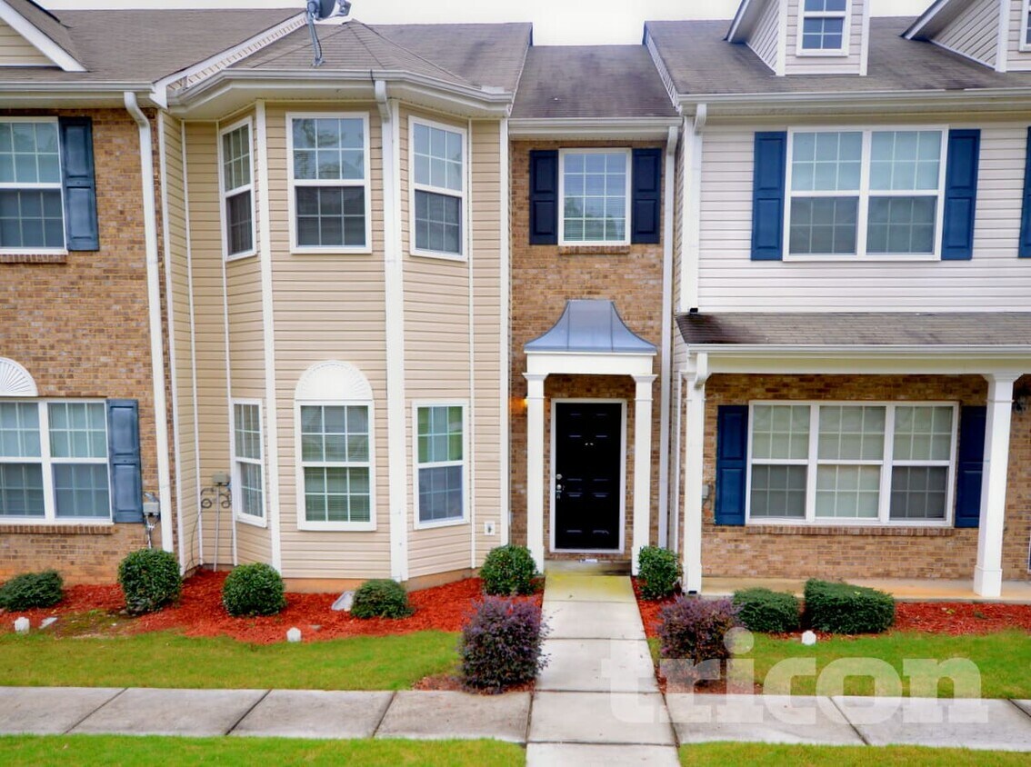 Foto principal - 5325 Oakley Commons Blvd