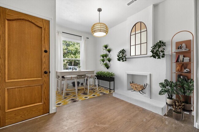 Photo - 1435 S Lincoln St (Denver, CO) Apartment