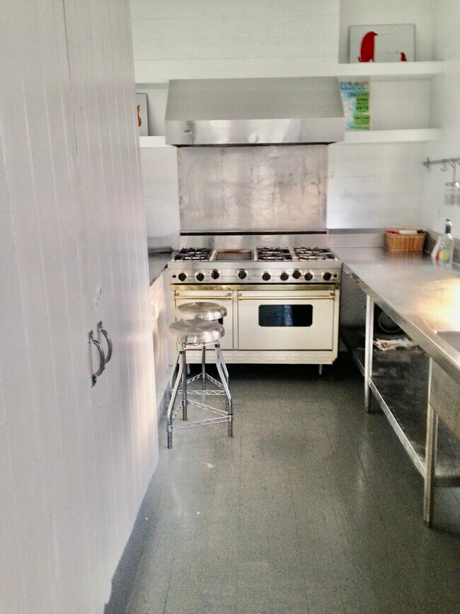 Foto del edificio - 3112 Laurel St