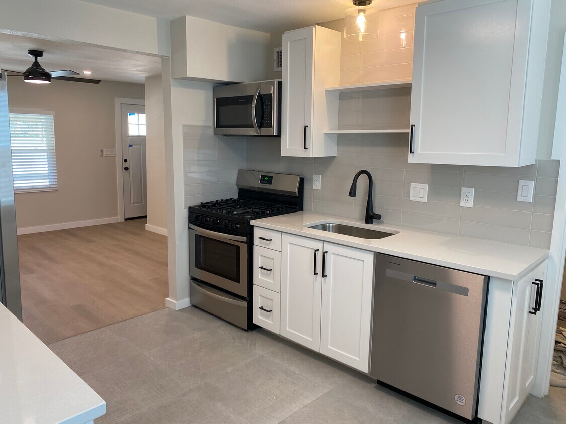 201 S Mitchell St, San Marcos, TX 78666 Condo for Rent in San Marcos