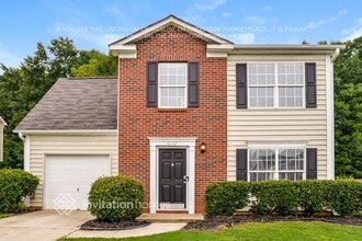 Building Photo - 8142 Chatham Oaks Dr