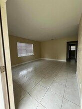 Building Photo - 1045 Miami Blvd