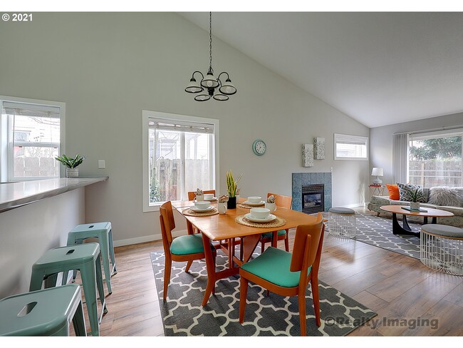 Photo - 476 SW 150th Ave Apartment