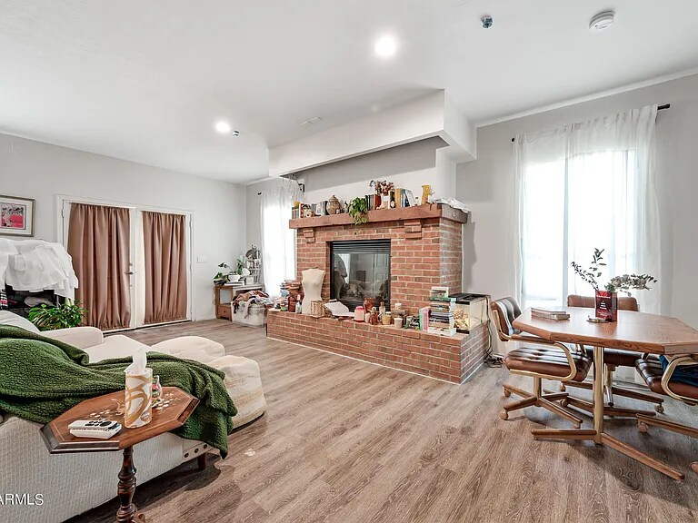 Foto principal - 2428 N 101st Ave