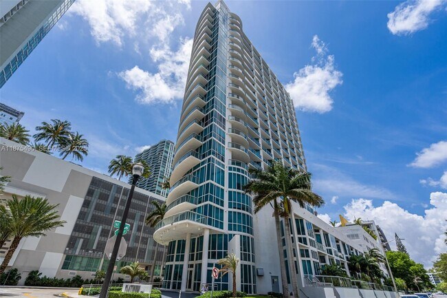 Foto del edificio - 480 NE 30th St