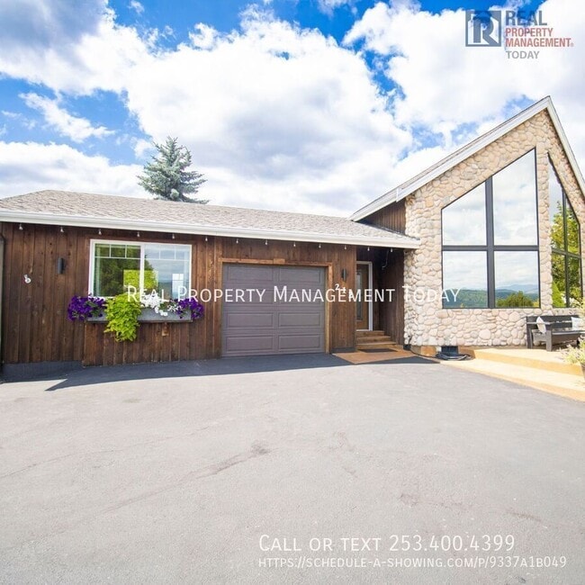 Building Photo - 212 Dow Ridge Dr N