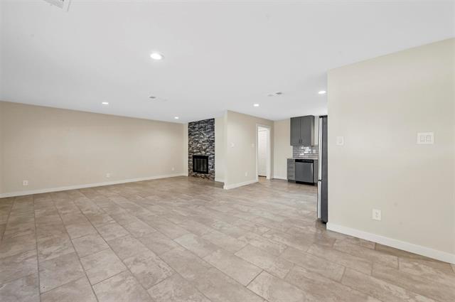 Building Photo - 2209 Sybil Dr