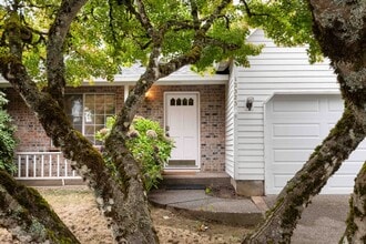 Building Photo - 12323 SW Millview Ct