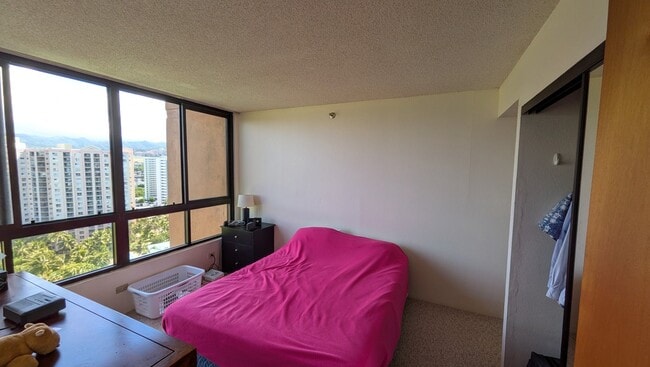 Building Photo - 5333 Likini St