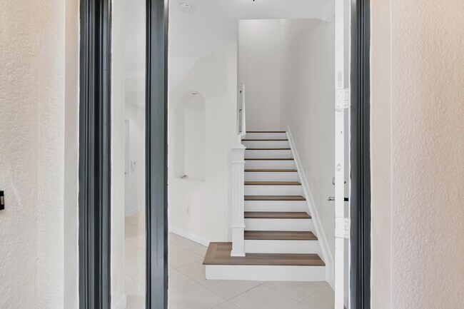 Foto del edificio - 2441 San Pietro Cir