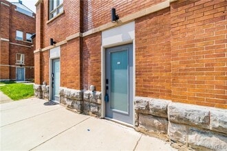 Building Photo - 340 Bird Ave Building Photo - 340 Bird Ave