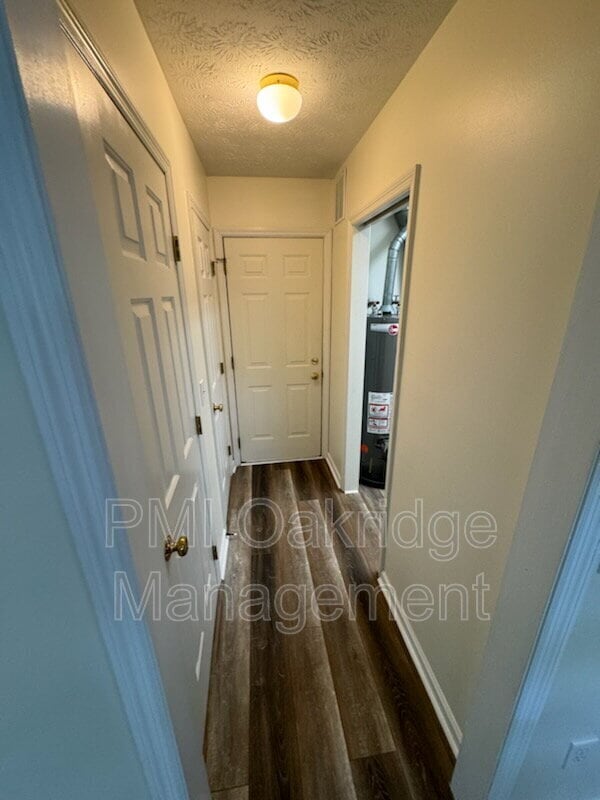 Building Photo - 120 Heather Rd