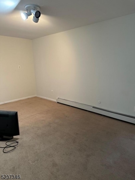 Foto del edificio - 10 Riverside Ave