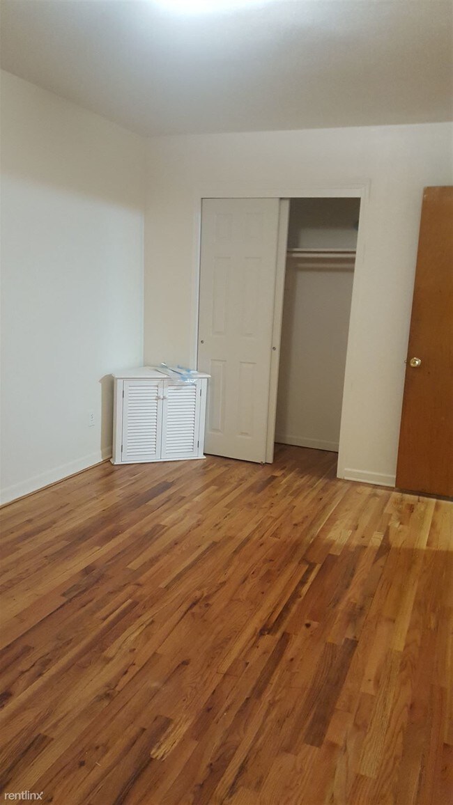 Foto del edificio - 3188 43rd St