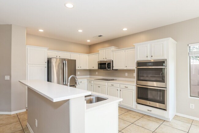 Foto del edificio - 25571 W St James Ave