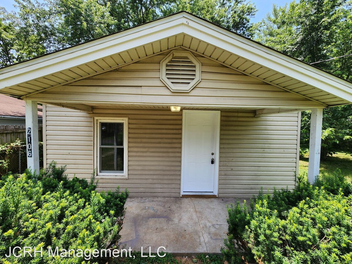 2 br, 1 bath House 2106 W Brower St House for Rent in Springfield