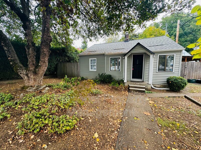 Primary Photo - 2909 Kauffman Ave