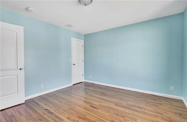 Building Photo - 800 Seaview Ave