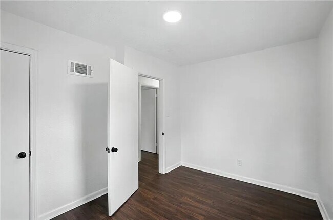 Foto del edificio - Kammer Avenue