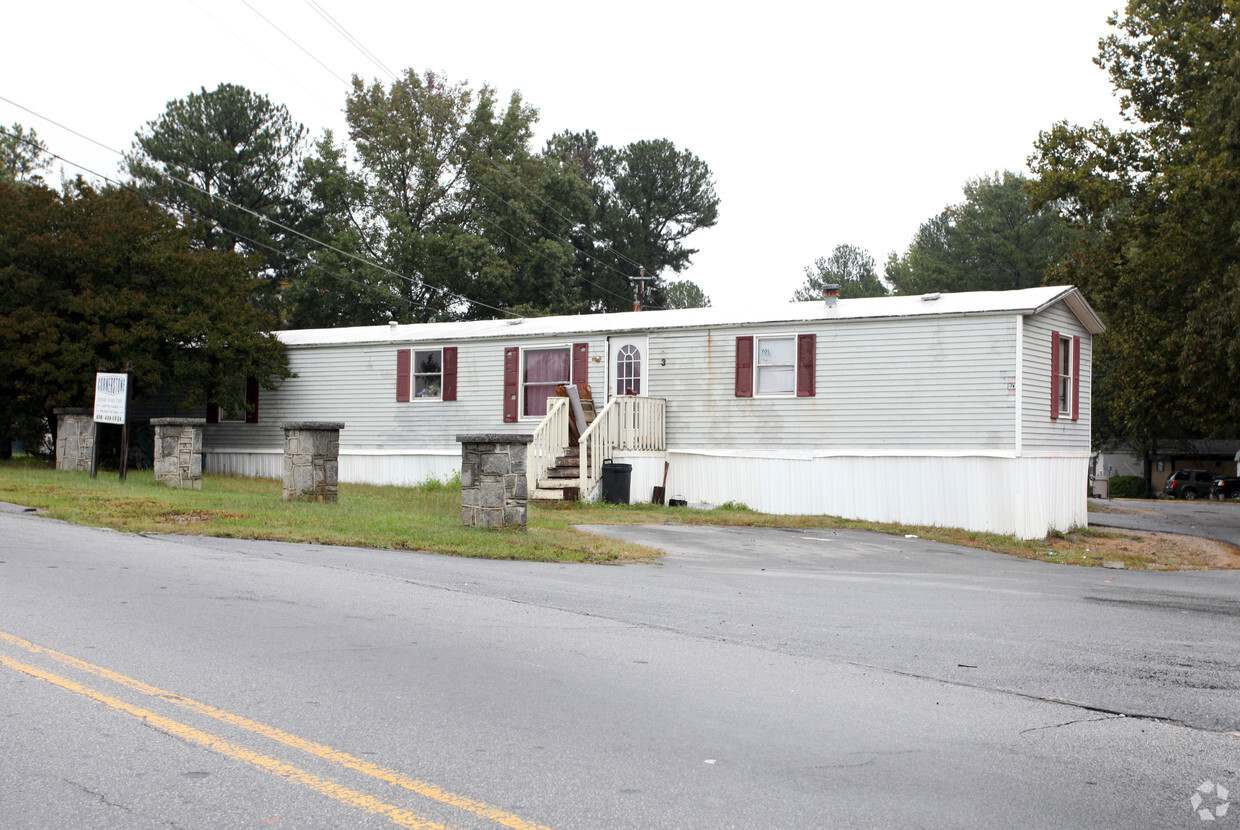 Primary Photo - Cornerstone Mobile Home Park