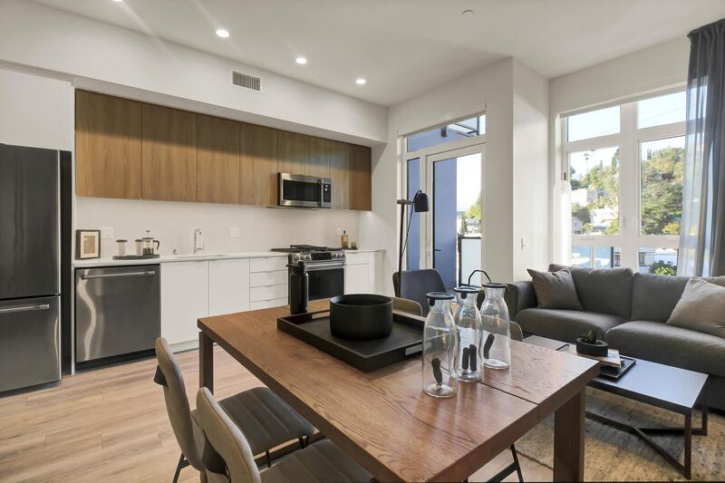 Foto principal - 1750 Glendale Blvd