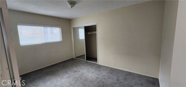 Foto del edificio - 3114 E 6th St
