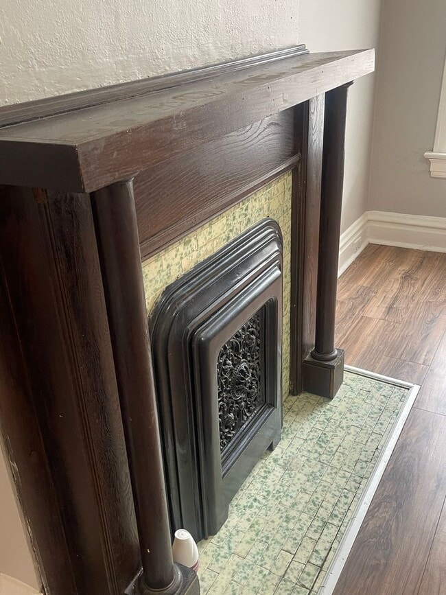 Building Photo - Coming Soon! One Bedroom Apartment with Wa...