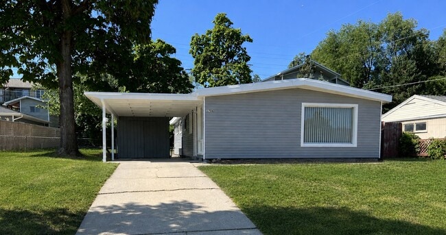Photo - 1706 E 6890 S (Salt Lake City, UT) House
