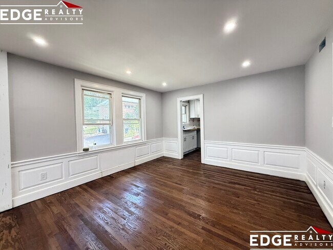 Building Photo - 2 Portina Rd