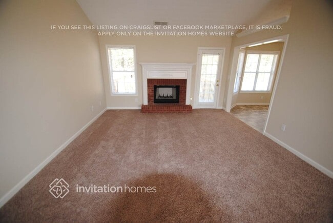 Foto del edificio - 895 Lewis Ridge Cir