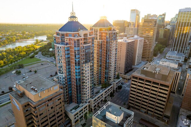 Photo aérienne - Five West Condos
