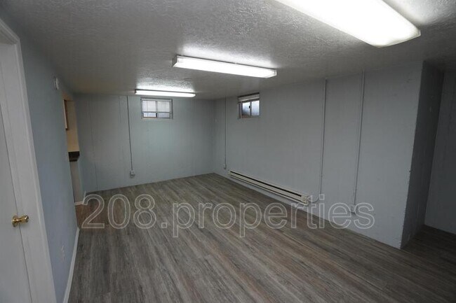 Foto del edificio - 1229 S Lincoln Ave