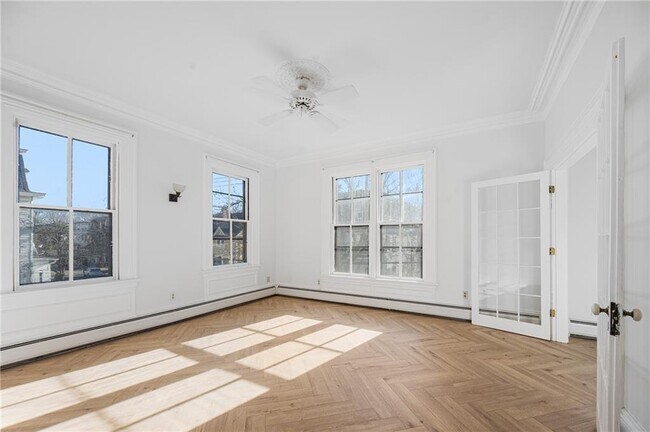 Foto del edificio - 89 Oak St