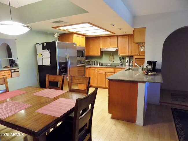 Foto del edificio - 10410 N Cave Creek Rd