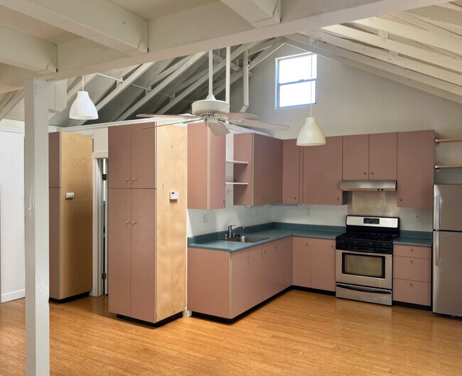 large open plan kitchen - 1937 Delaware Street