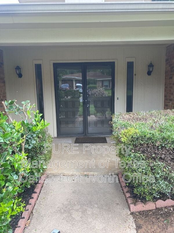 Building Photo - 4707 Burning Springs Dr