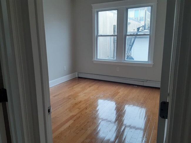 Foto del edificio - 336 N 6th St