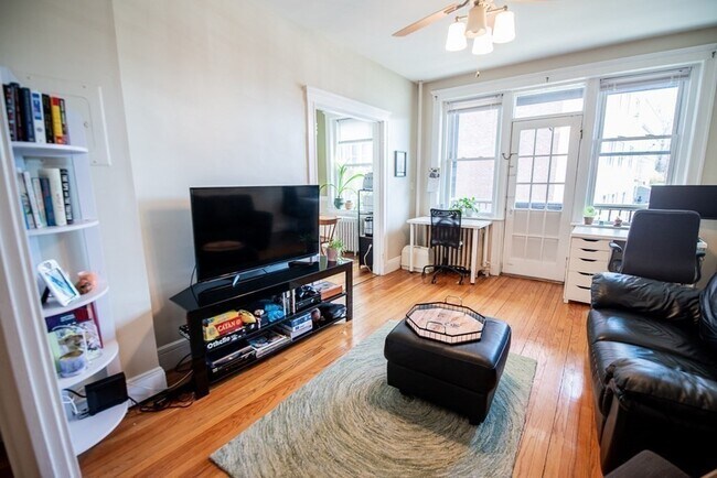 Building Photo - 246 S Huntington Ave