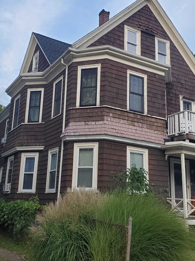 Exterior - 39 Sheffield Rd