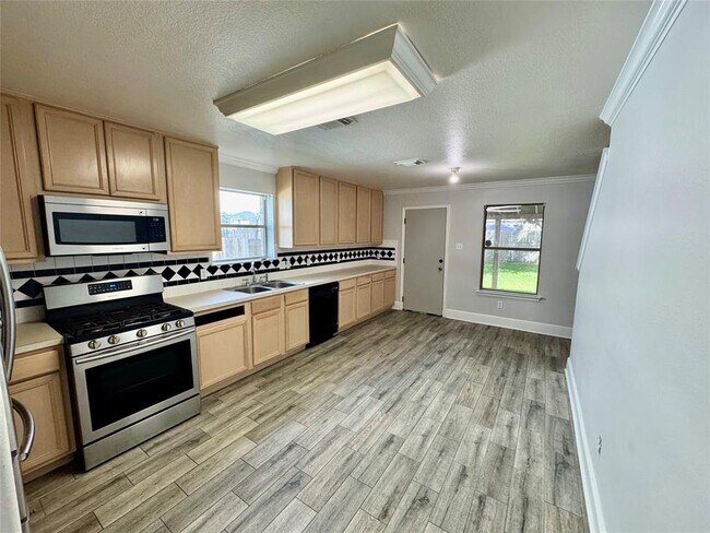 Building Photo - 21355 Claretfield Ct