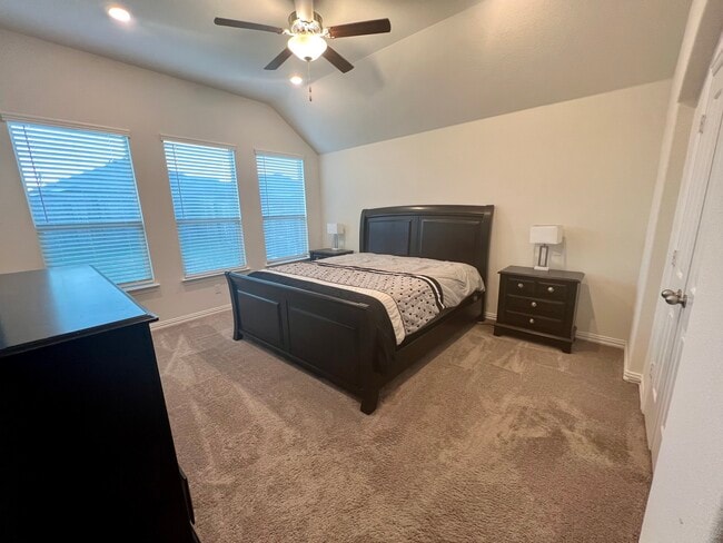 Master Bedroom - 14736 Equine Trl