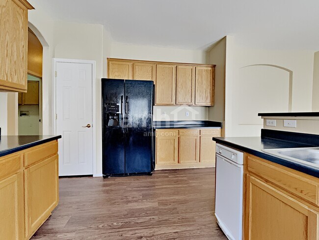 Foto del edificio - 6653 S Stratosphere Ln