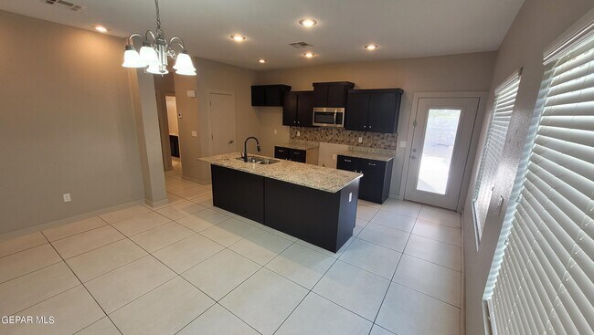 Foto del edificio - 13408 Wigan Rd