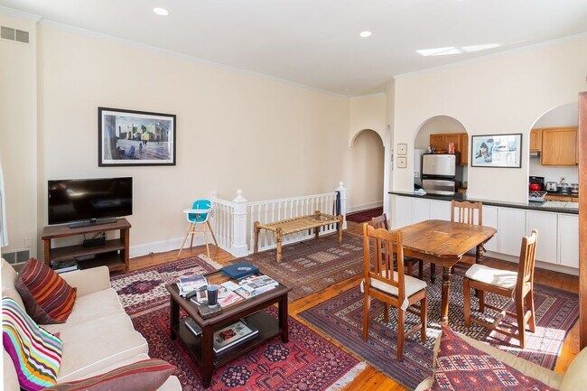 Foto del edificio - 1213 12th St NW