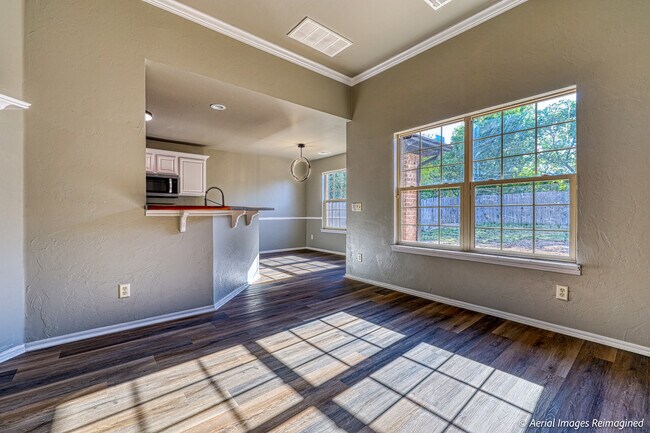 Foto del edificio - 4105 Notting Hill Dr