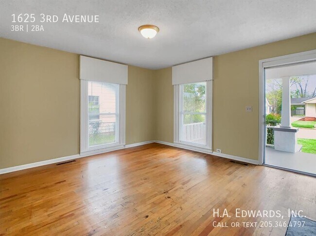 Foto del edificio - 1625 3rd Ave