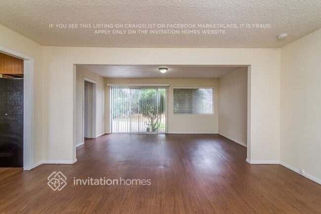 Building Photo - 17002 E Bellbrook St