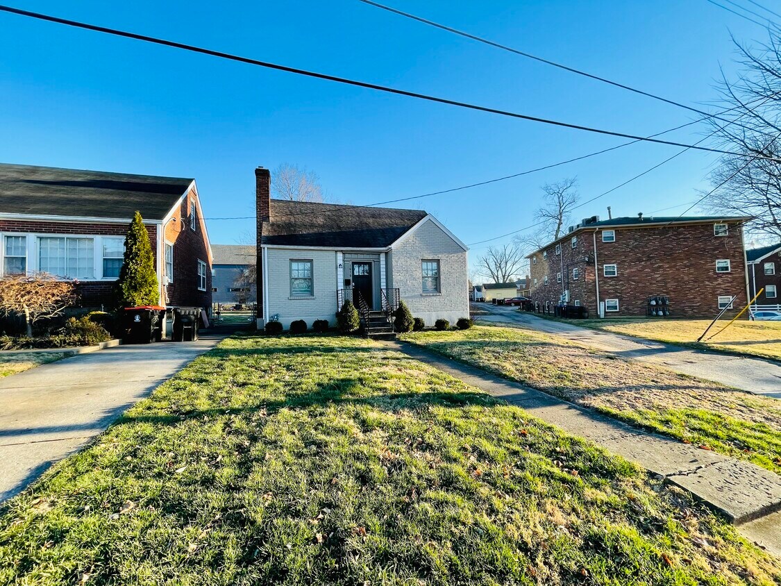 Primary Photo - 1616 Ruth Ave