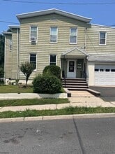Building Photo - 508 2nd St