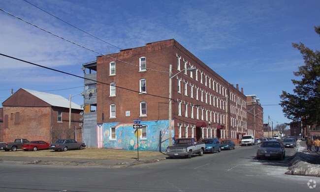 Building Photo - 127-129 Clemente St
